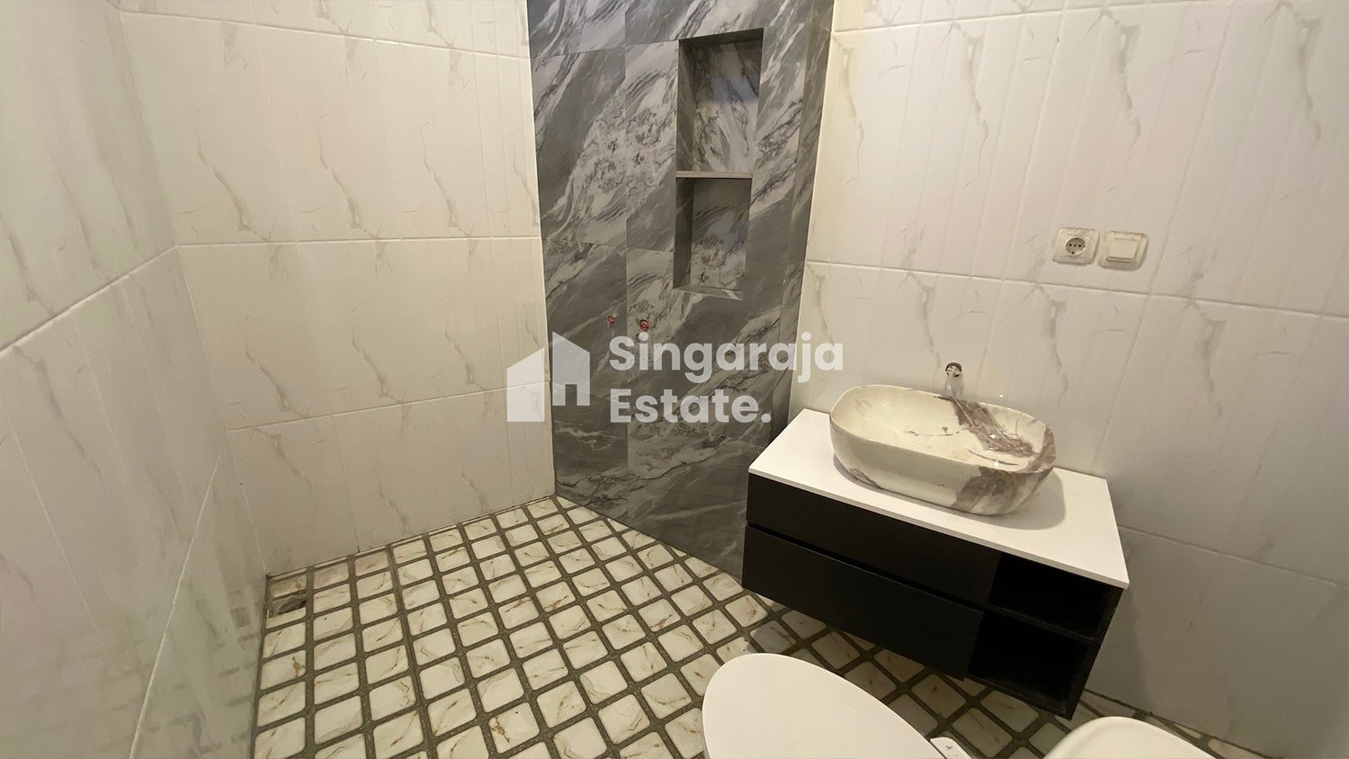 Dijual Rumah Sangat Dekat ke Pantai 5 Menit ke Pusat Kota Singaraja - Image 7